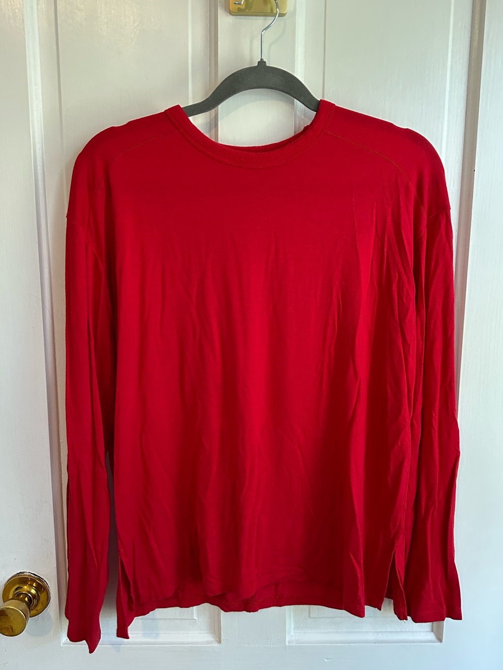 American Eagle Outfitters Long-Sleeve in Bright Red